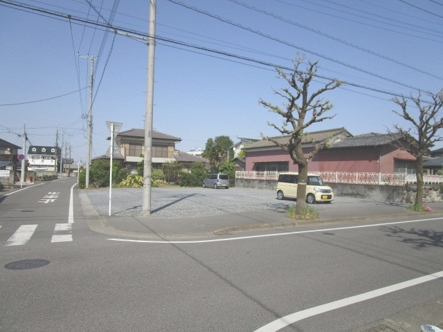 ケーエム不動産駐車場写真