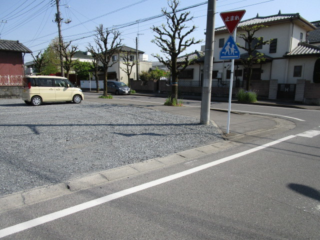 ケーエム不動産駐車場写真